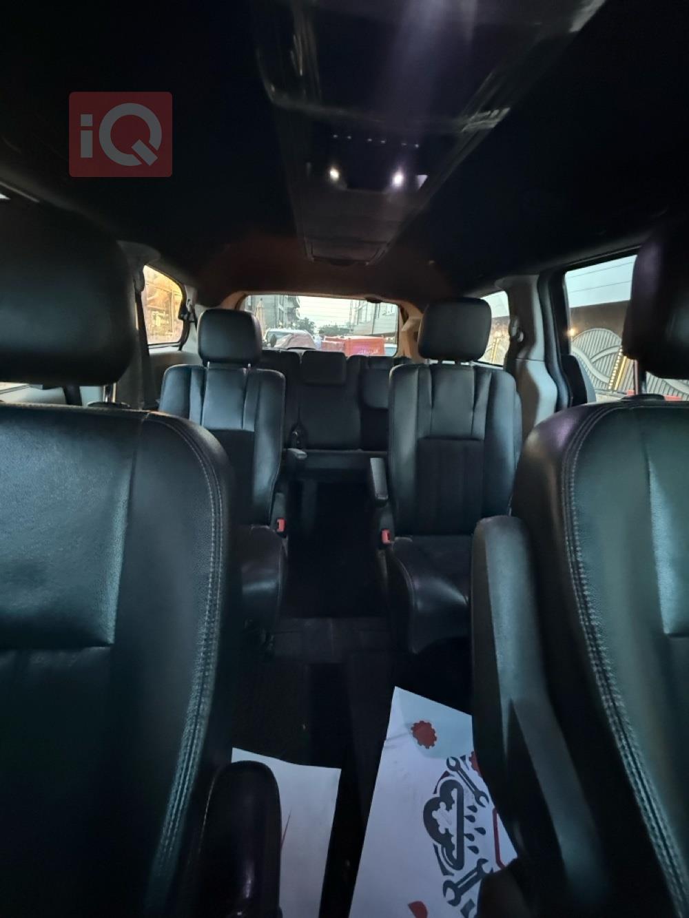 دودج جراند كارافان